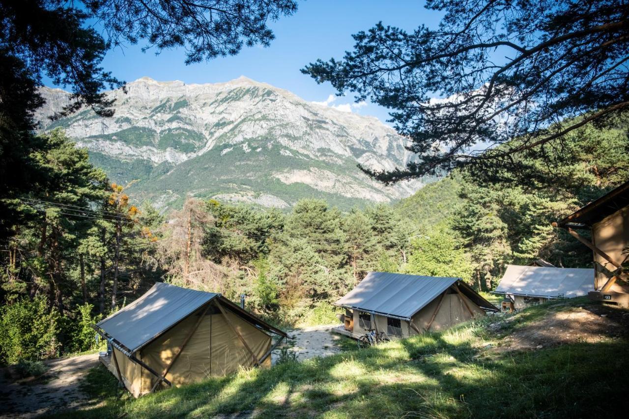 Huttopia Lac De Serre-Poncon Le Lautaret Buitenkant foto